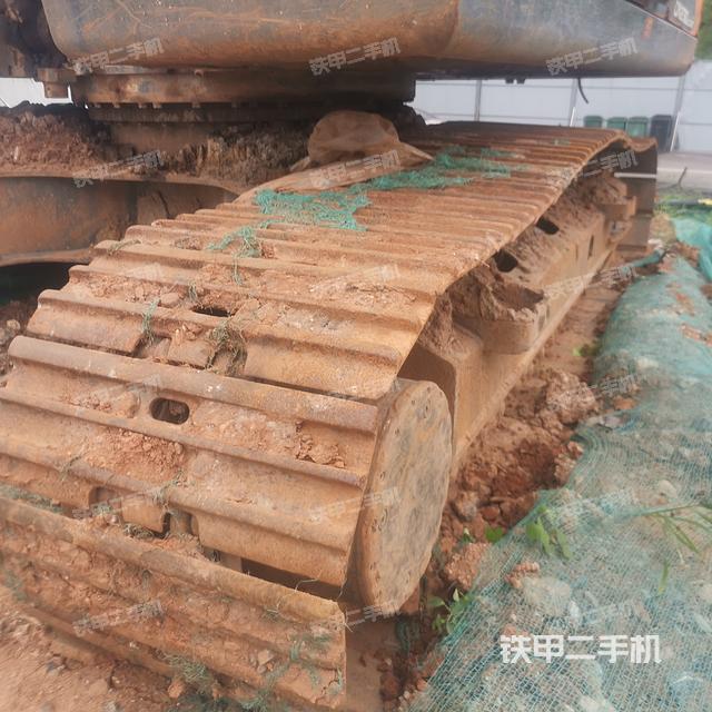 单侧履带整体（整机外观）