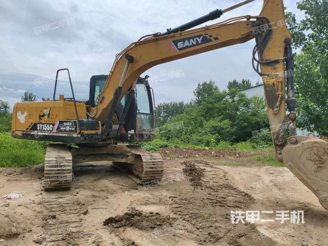 三一重工SY135C挖掘機