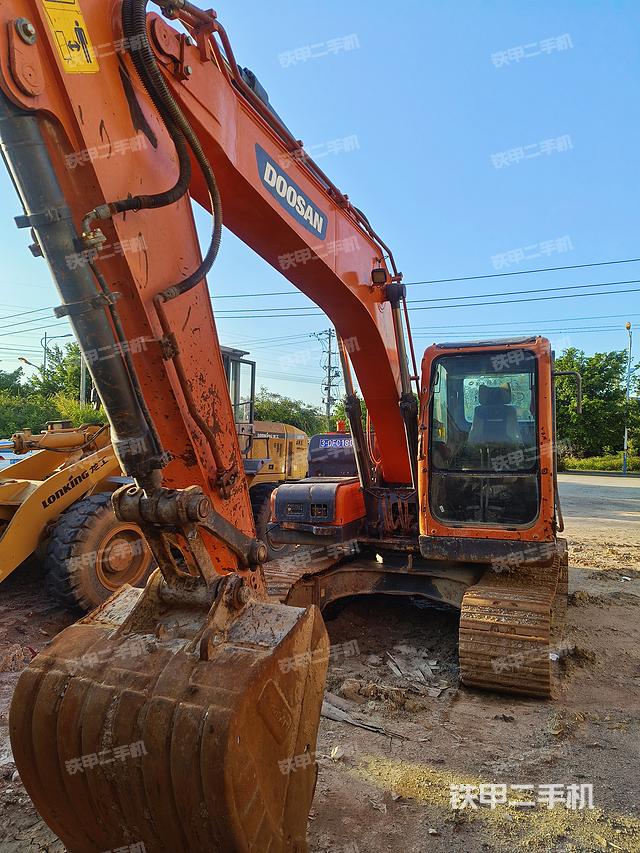 斗山DH130LC-V挖掘機