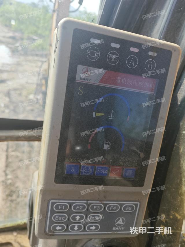 小时表(驾驶室部分) 小时表(驾驶室部分)