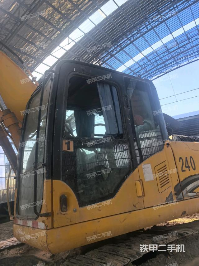 驾驶室正侧(驾驶室部分) 驾驶室正侧(驾驶室部分)