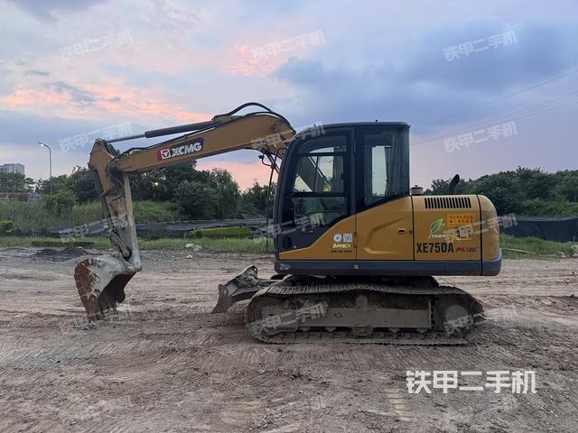 徐工XE75DA挖掘機