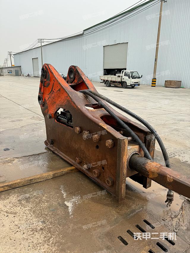 整机右后45°（设备外观及核心部件）