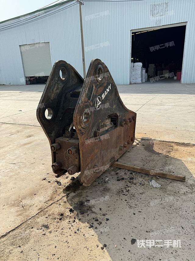 整机右后45°（设备外观及核心部件）