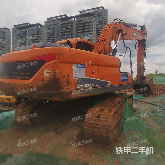 整机右后45°（整机外观）