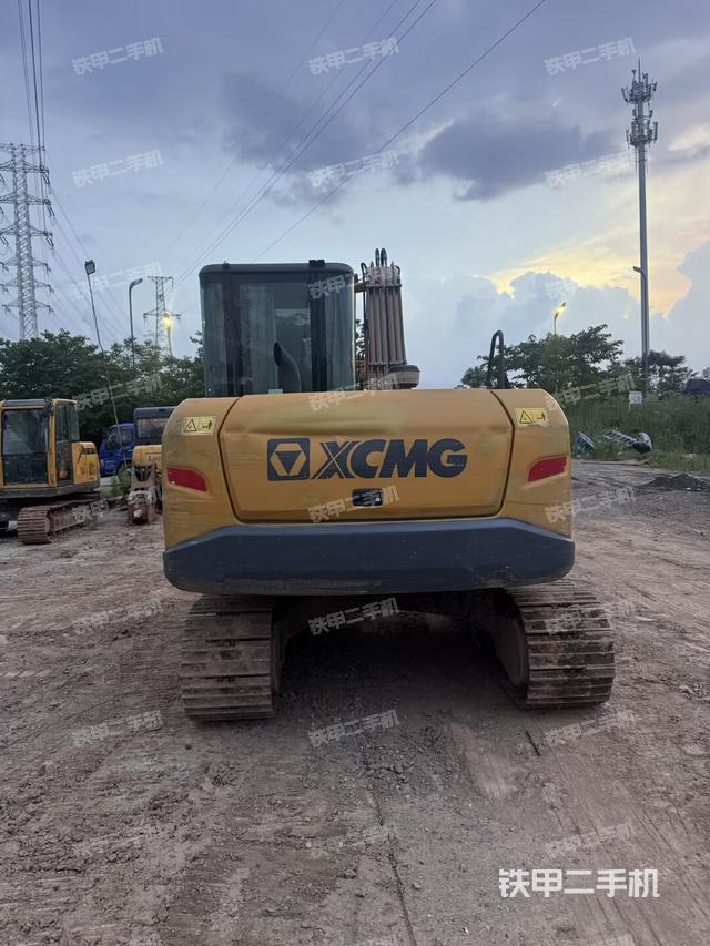 右后45(整机外观) 右后45(整机外观)