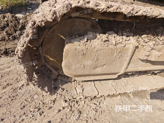左导向轮(行走机构) 左导向轮(行走机构)