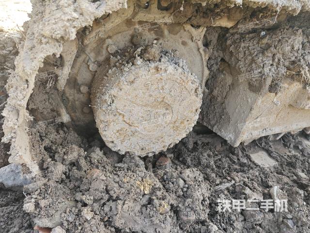 右驱动轮(行走机构) 右驱动轮(行走机构)