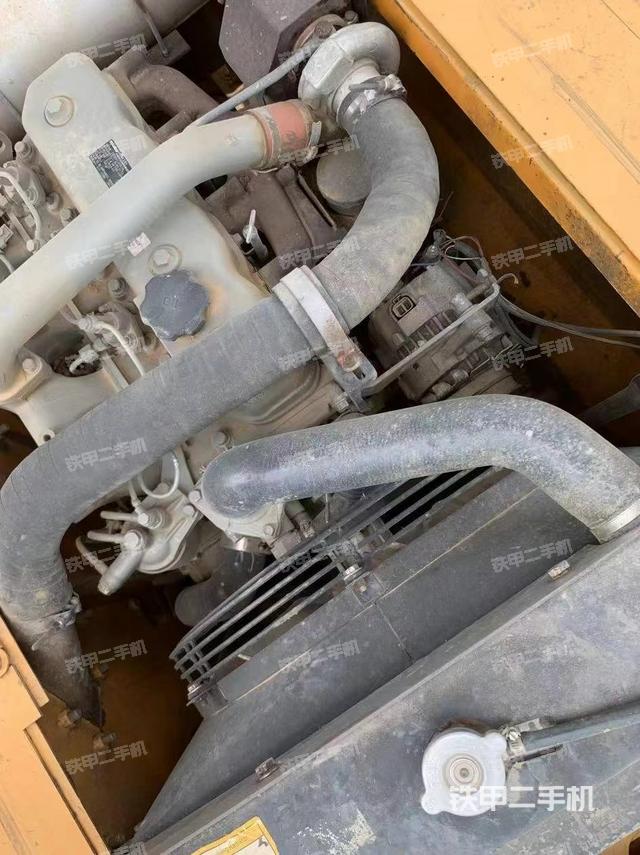 发动机整体俯视(整机外观) 发动机整体俯视(整机外观)