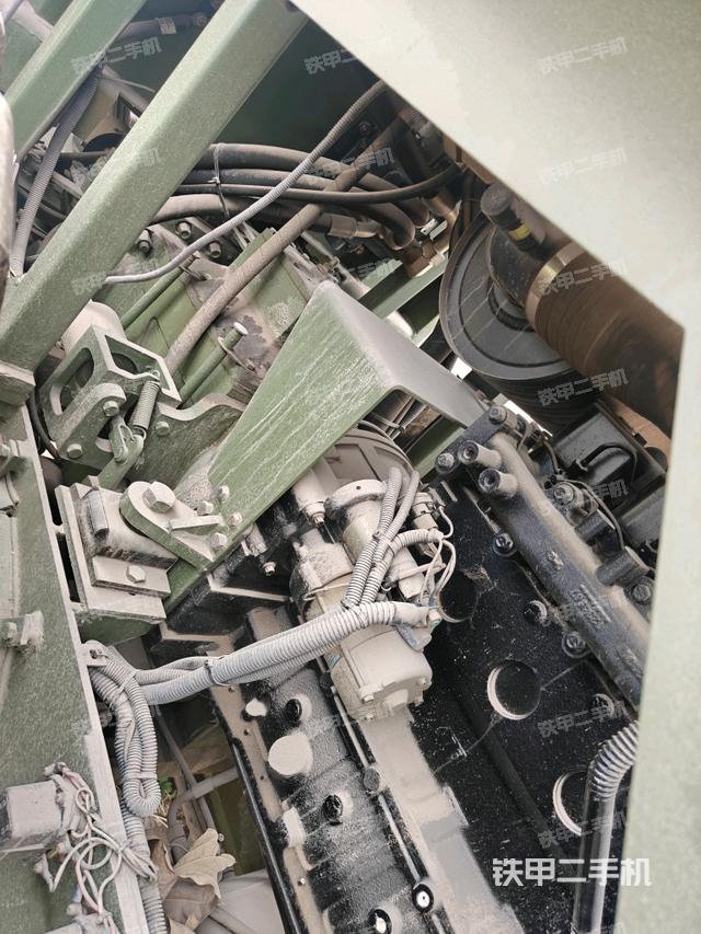 驾驶室操作台(设备外观及核心部件) 驾驶室操作台(设备外观及核心部件)