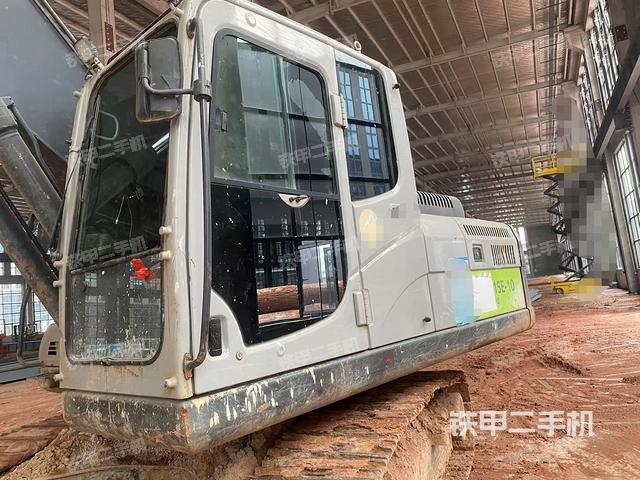 中聯(lián)重科ZE200E-10挖掘機(jī)
