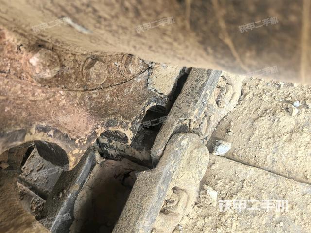 左侧行走马达盖板(行走机构) 左侧行走马达盖板(行走机构)