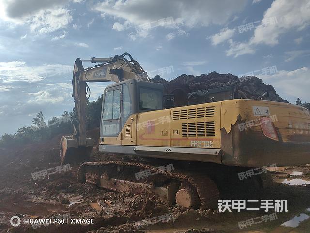 雷沃重工FR330E挖掘機(jī)