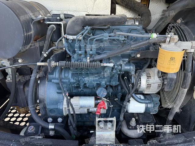 发动机整体俯视（整机外观）