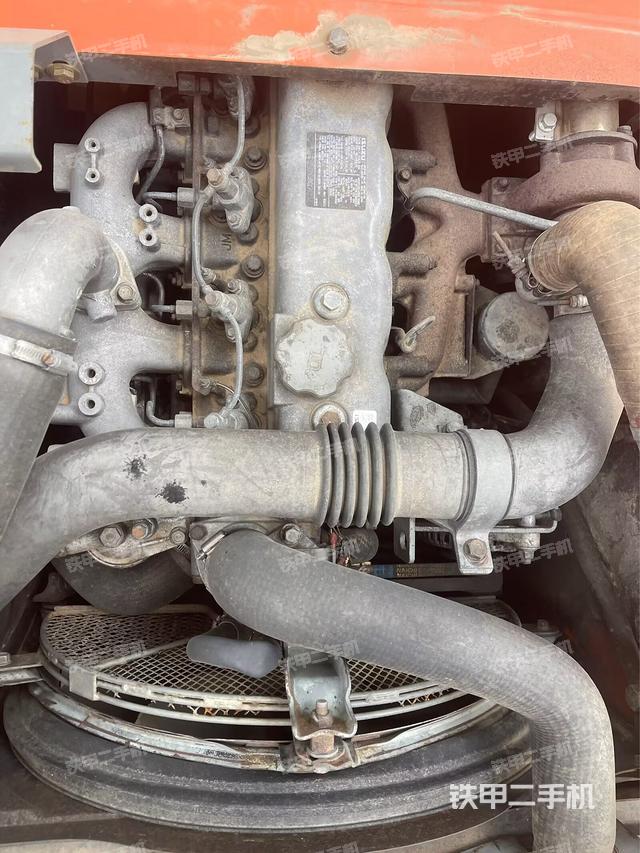 发动机整体俯视(整机外观) 发动机整体俯视(整机外观)