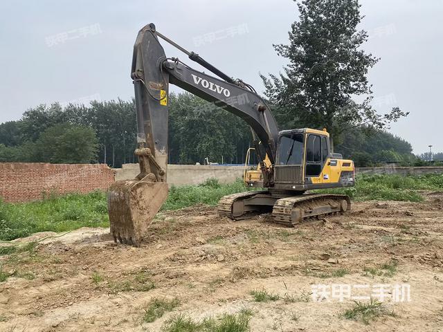 沃爾沃EC210D挖掘機(jī)