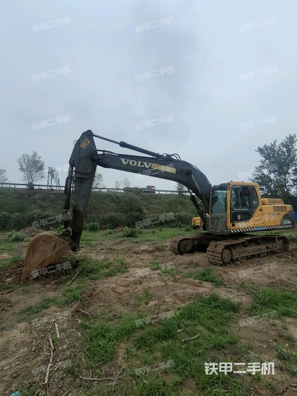沃爾沃EC210B挖掘機