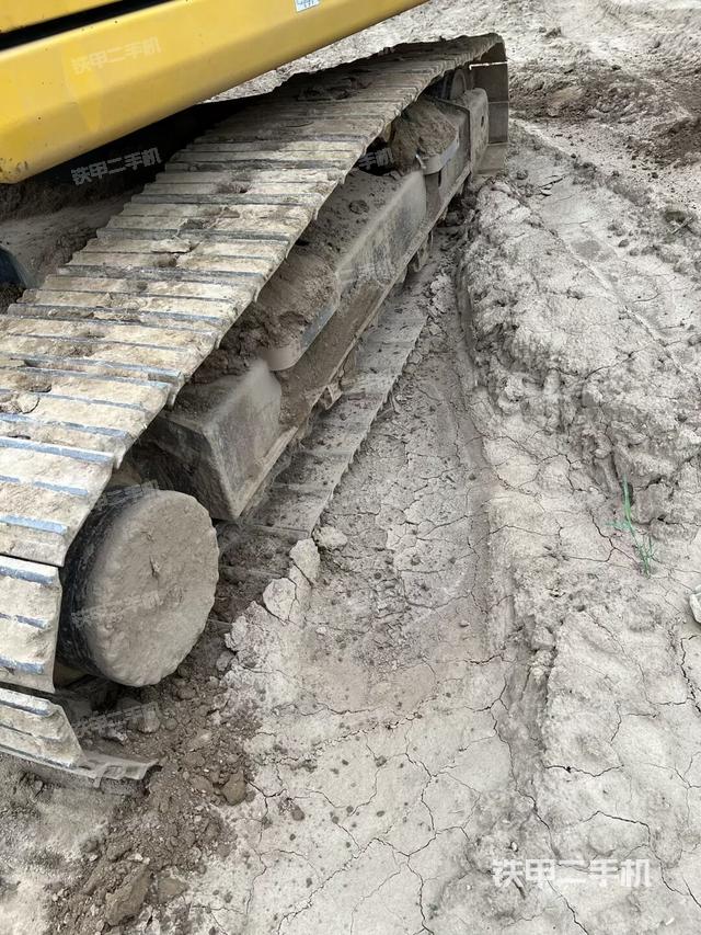 单侧履带整体（整机外观）