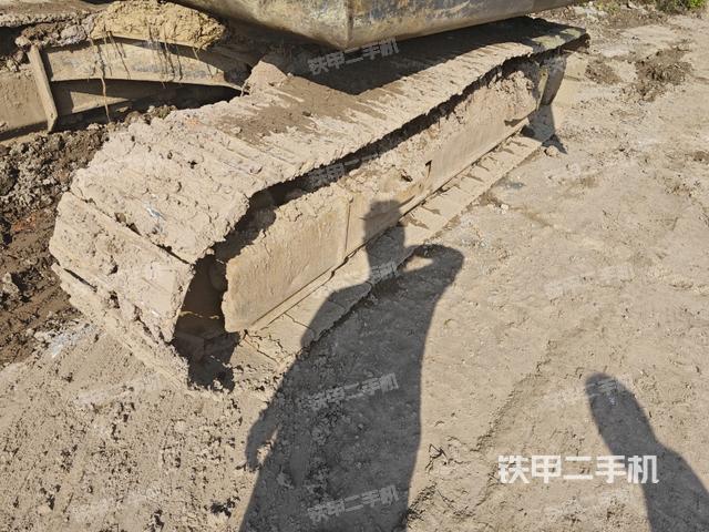 左侧履带整体 (行走机构) 左侧履带整体 (行走机构)