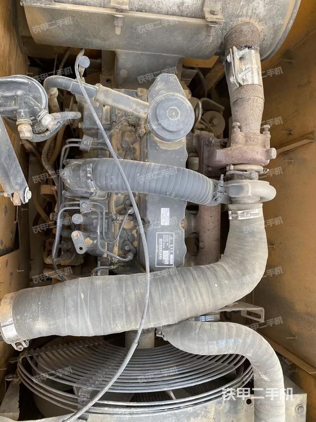 发动机整体俯视(整机外观) 发动机整体俯视(整机外观)