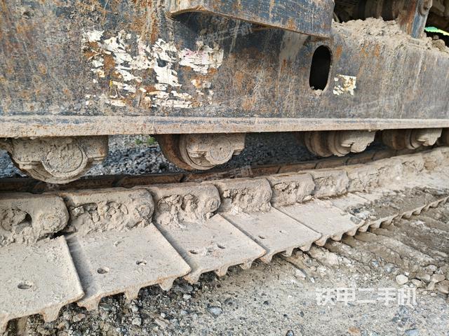 右驅(qū)動(dòng)輪（行走機(jī)構(gòu)）