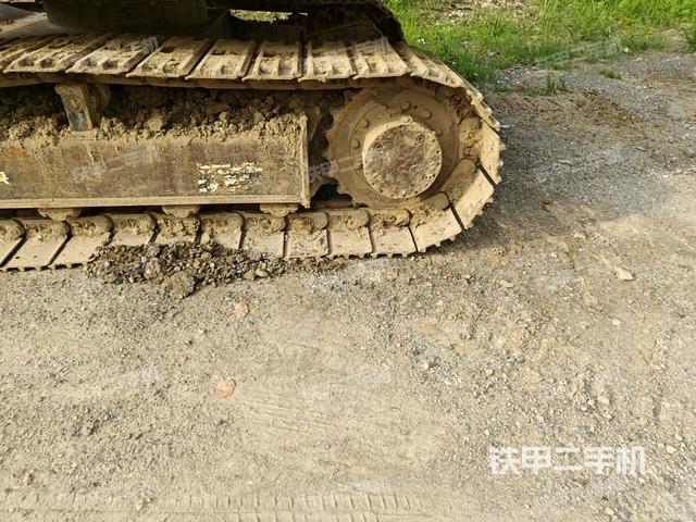 左導(dǎo)向輪（行走機(jī)構(gòu)）