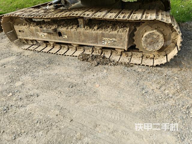 左側(cè)履帶整體?（行走機(jī)構(gòu)）