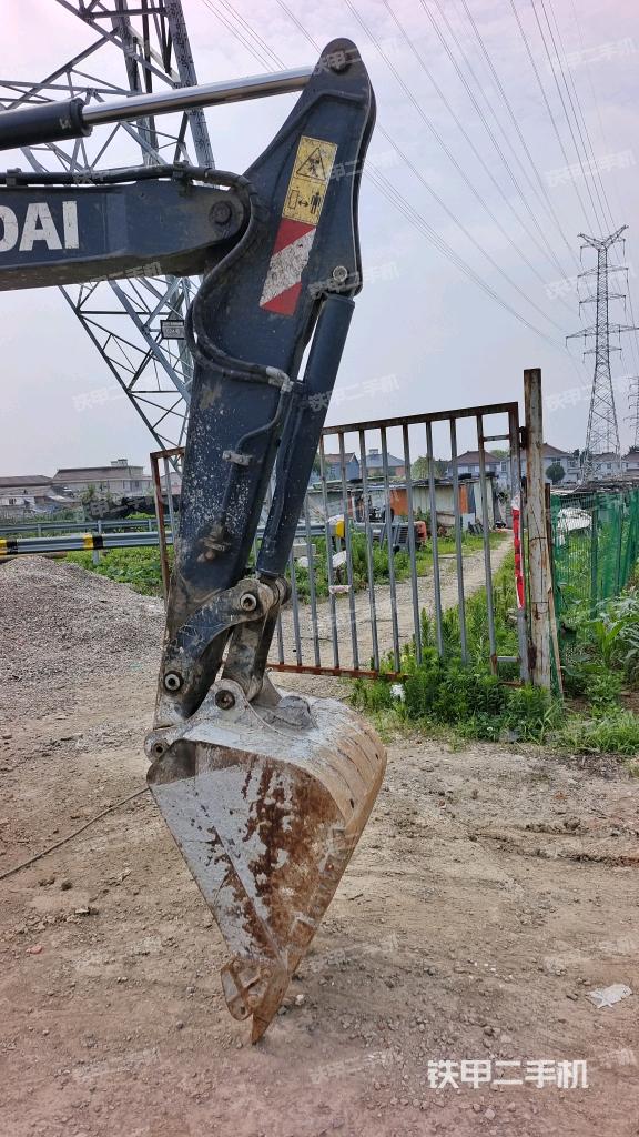 小臂整体右前（工作和回转装置）