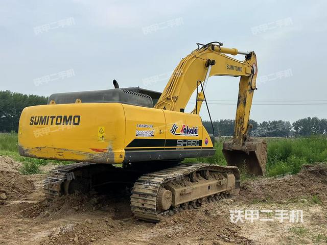 整机右后45°(整机外观) 整机右后45°(整机外观)