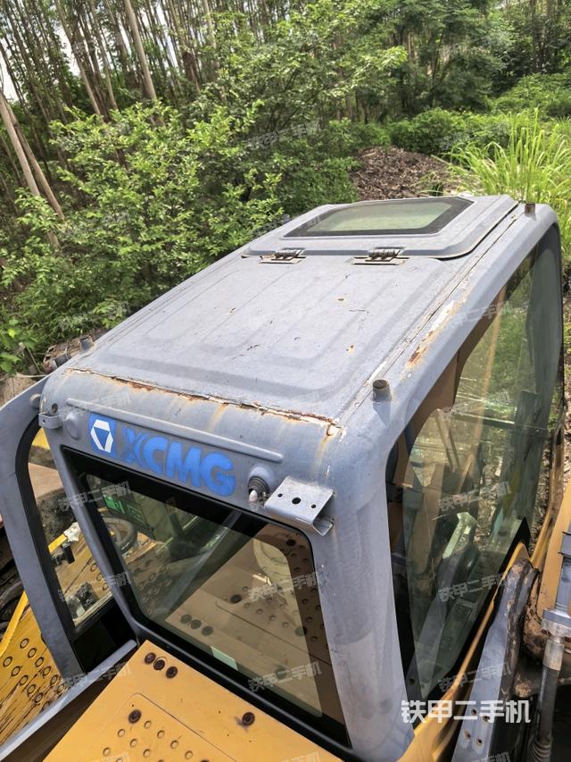 驾驶室顶部俯视(上车部件) 驾驶室顶部俯视(上车部件)