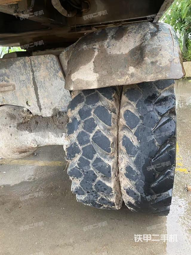 单侧履带整体（整机外观）