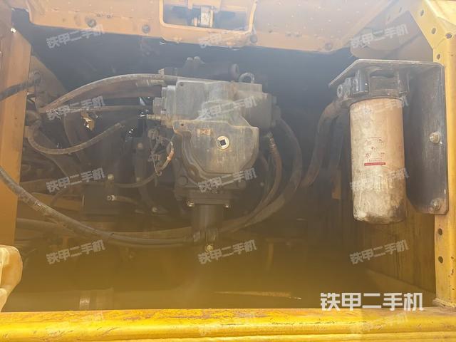 液压泵斜45 左(大件舱室) 液压泵斜45 左(大件舱室)