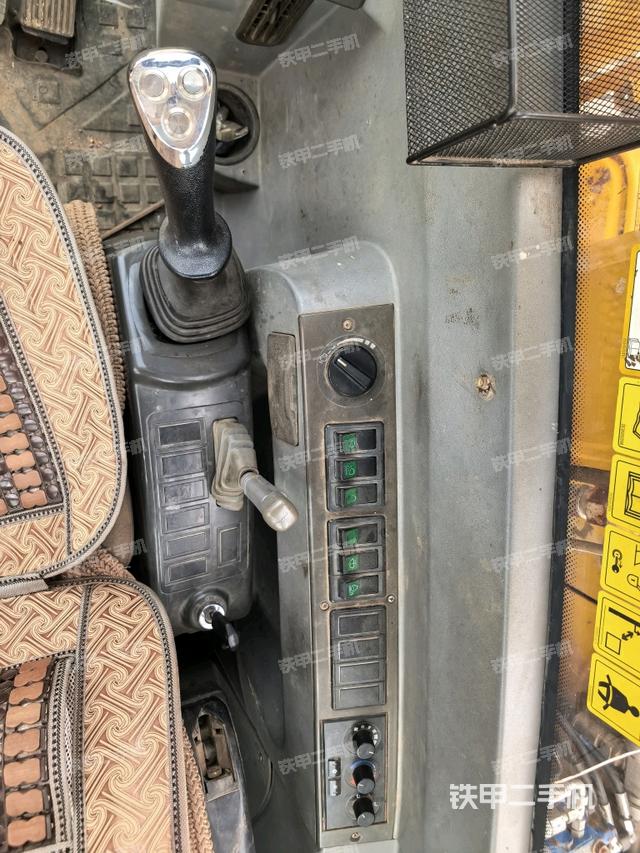 小时表(驾驶室部分) 小时表(驾驶室部分)