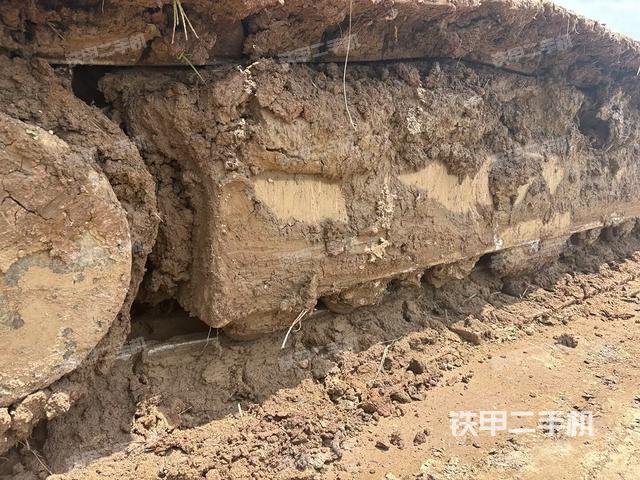 左驱动轮(行走机构) 左驱动轮(行走机构)