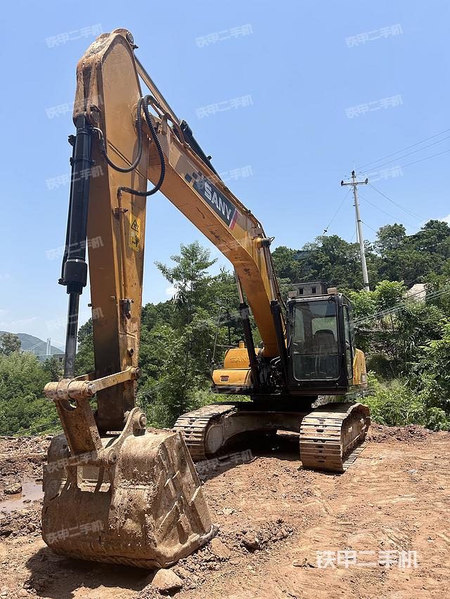 三一重工SY205C挖掘機(jī)