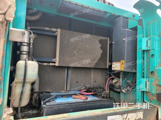 散热器正面(大件舱室) 散热器正面(大件舱室)