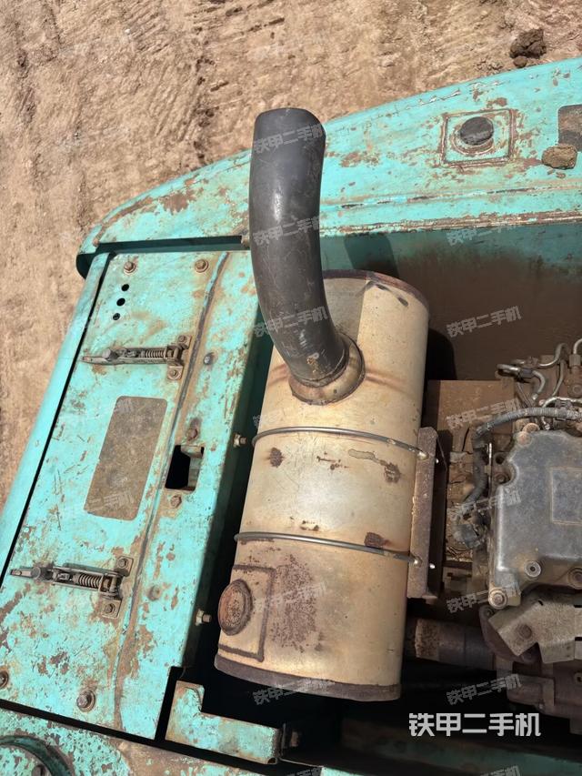 中央回转接头特写(上车部件) 中央回转接头特写(上车部件)