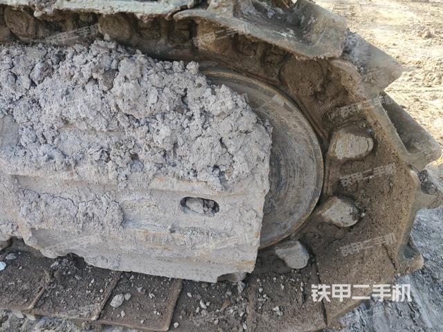 右导向轮(行走机构) 右导向轮(行走机构)