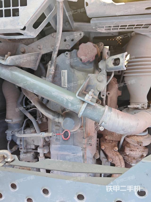 增压器特写(上车部件) 增压器特写(上车部件)