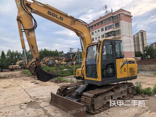 山東臨工LG690E挖掘機