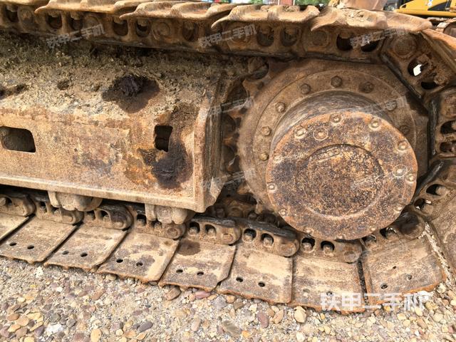 左驱动轮(行走机构) 左驱动轮(行走机构)