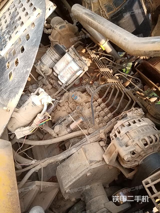 整机右侧(设备外观及核心部件) 整机右侧(设备外观及核心部件)