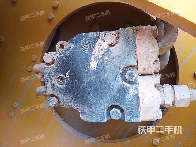 整机左侧(设备外观及核心部件) 整机左侧(设备外观及核心部件)