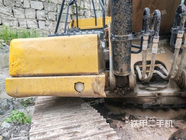 铲斗45度(工作和回转装置) 铲斗45度(工作和回转装置)