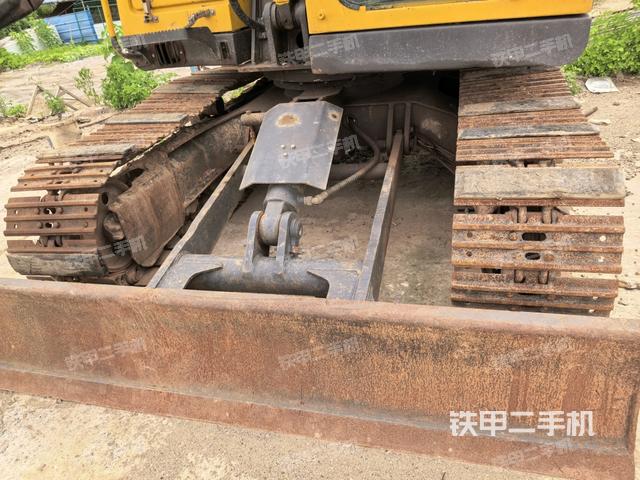 大臂根部 斜(工作和回转装置) 大臂根部 斜(工作和回转装置)