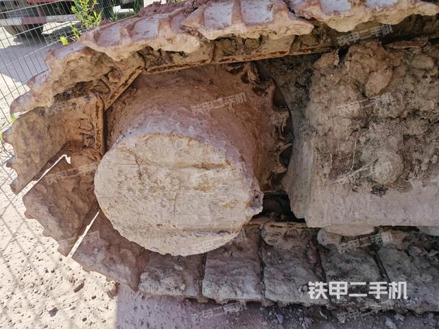 左驱动轮(行走机构) 左驱动轮(行走机构)