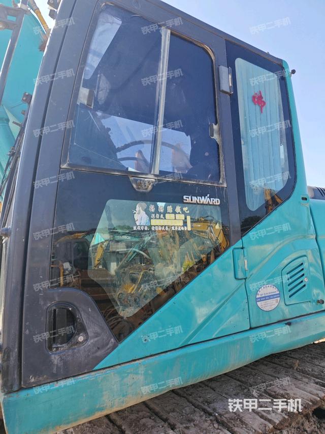 駕駛室左前45度（駕駛室部分）