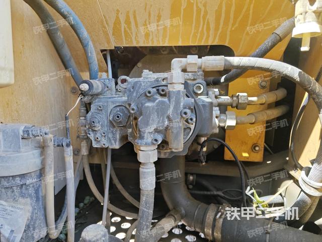 液压泵斜45 右(大件舱室) 液压泵斜45 右(大件舱室)