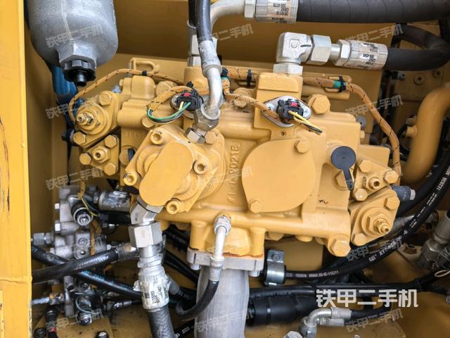 电瓶(大件舱室) 电瓶(大件舱室)