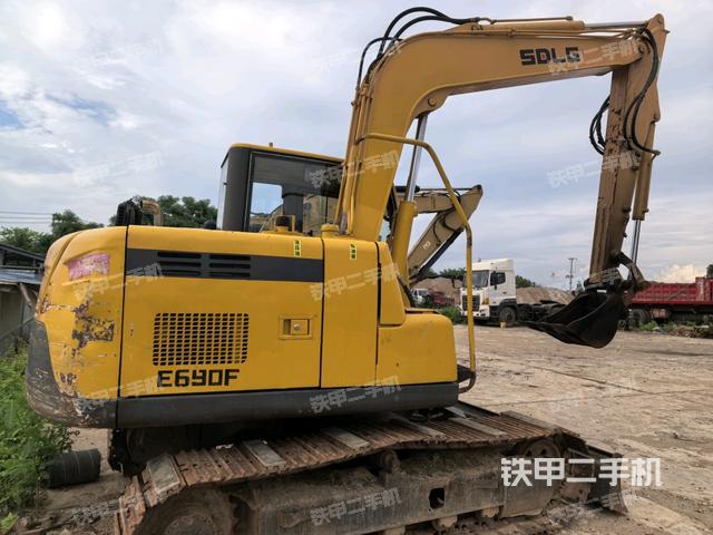 右后45(整机外观) 右后45(整机外观)